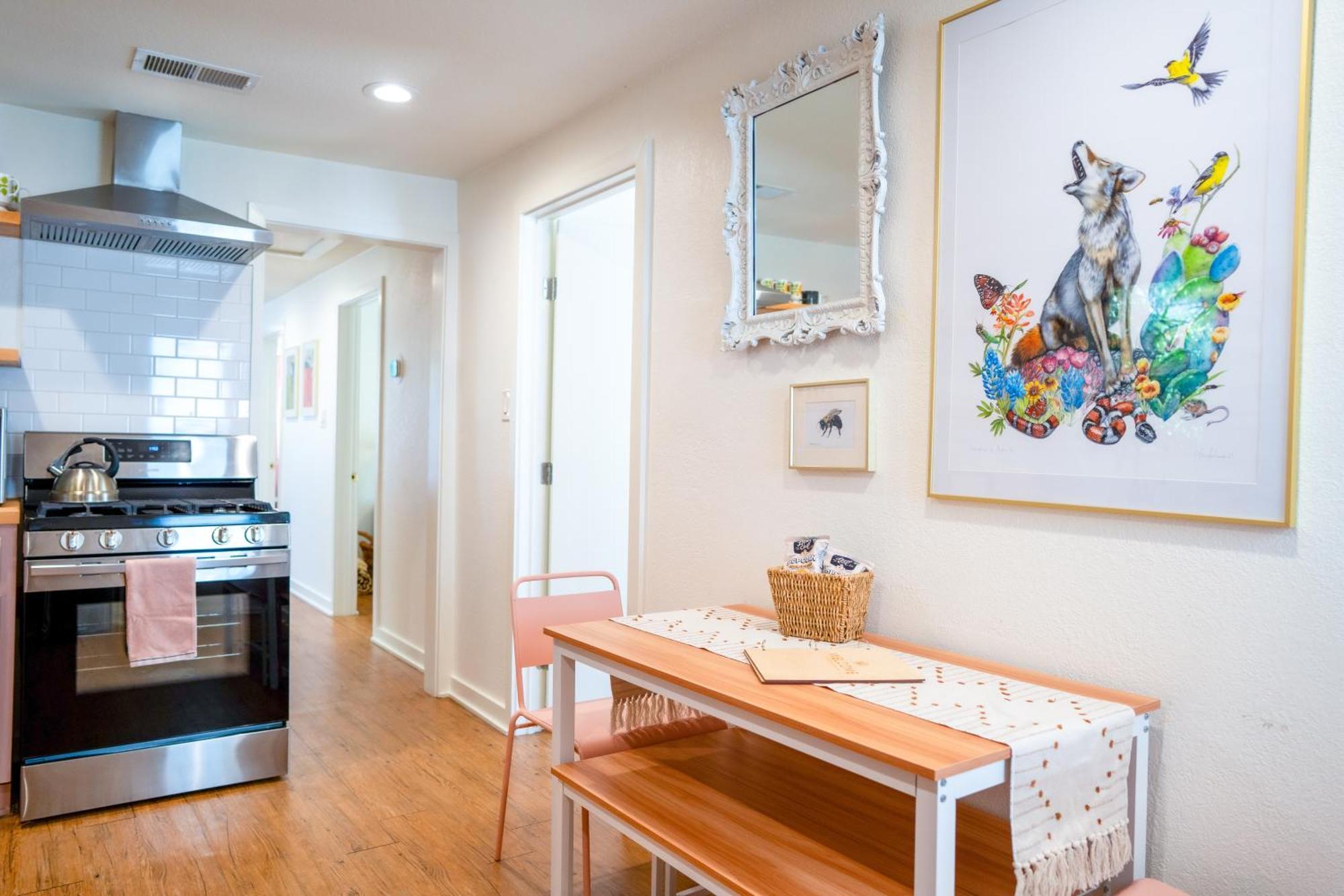 Stylish, Artsy Bungalow Central Eastside 오스틴 외부 사진